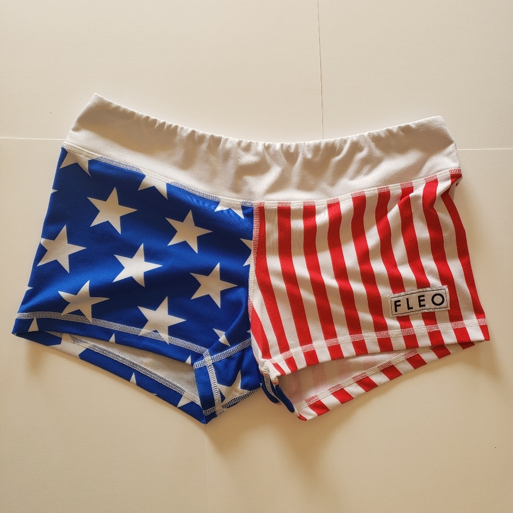 Fleo Shorts